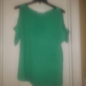 Violet and Claire Cold Shoulder Top S